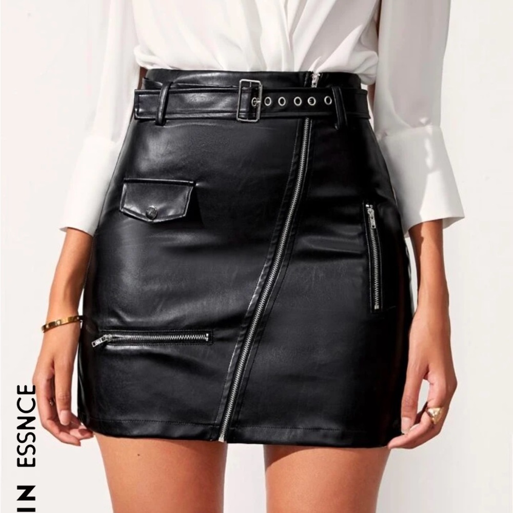SHEIN Black Faux Leather Mini Skirt